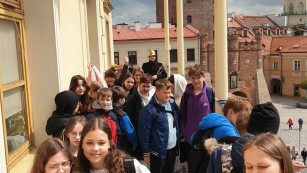Dzieci - widok na Bramę Krakowską